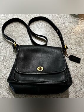 COACH brand Y2K Ramblet’s Legacy bag-black buttery leather vintage Mint!